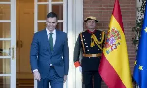 El presidente del Gobierno, Pedro Sánchez, a su llegada a recibir a la presidenta del Parlamento Europeo, en el Complejo de la Moncloa, a 1 de marzo de 2024, en Madrid (España)