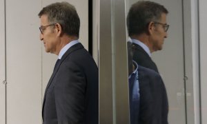El líder del PP, Alberto Núñez Feijóo, a su llegada a una rueda de prensa ofrecida en la sede de la formación, en Madrid. — J.J. Guillén / EFE