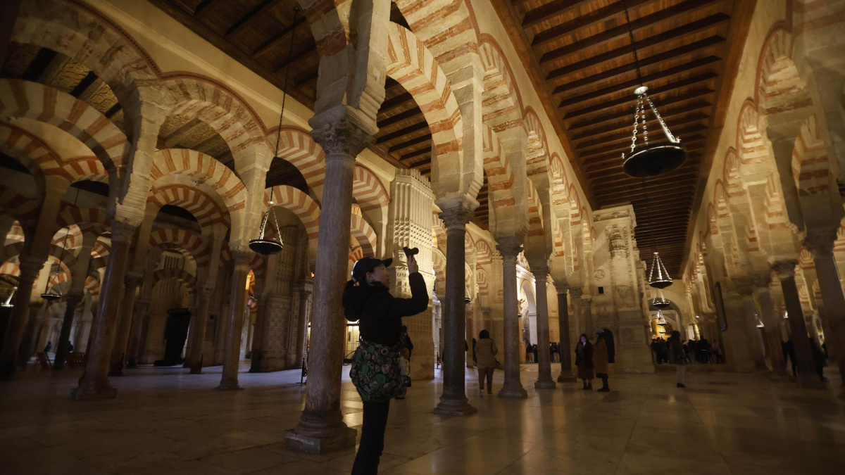 La Iglesia hace caja con el turismo: de los 134 millones de la Sagrada Familia a los 22 de la mezquita de Córdoba
