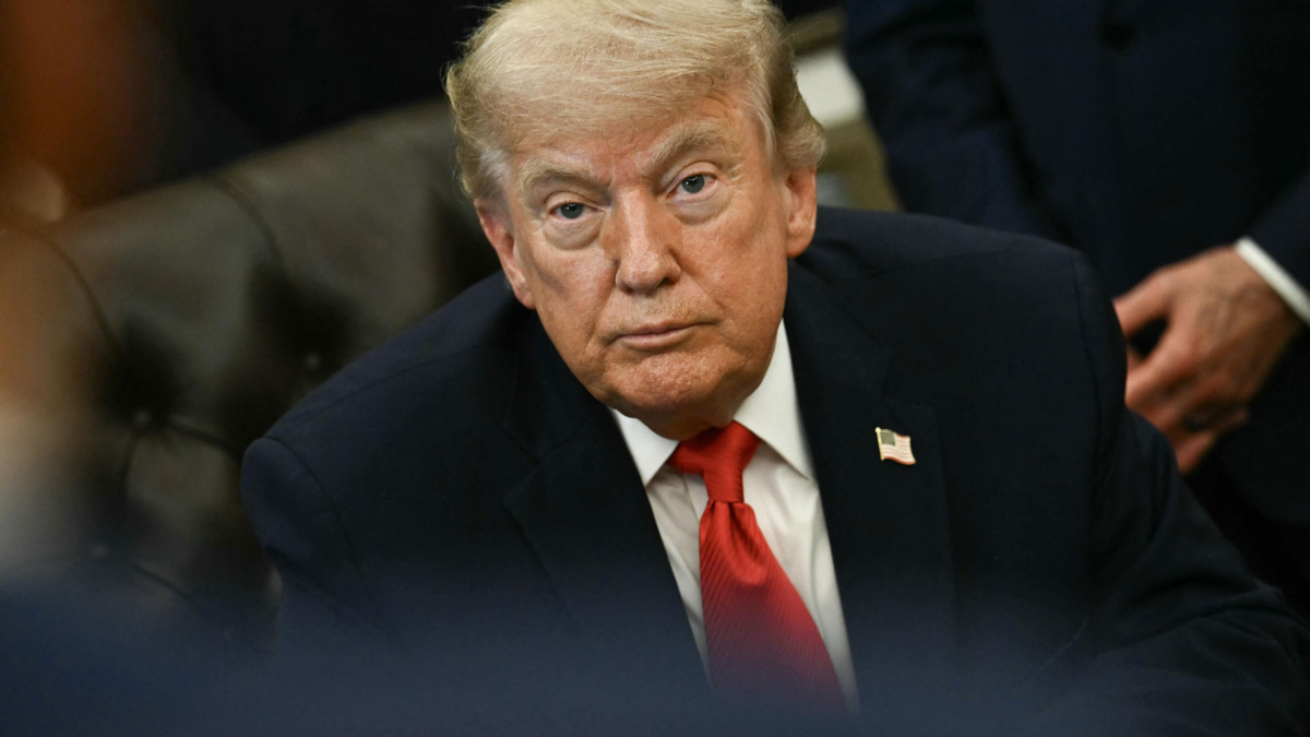 Trump amenaza con tomar el control de Washington si gana la alcaldía la candidata demócrata