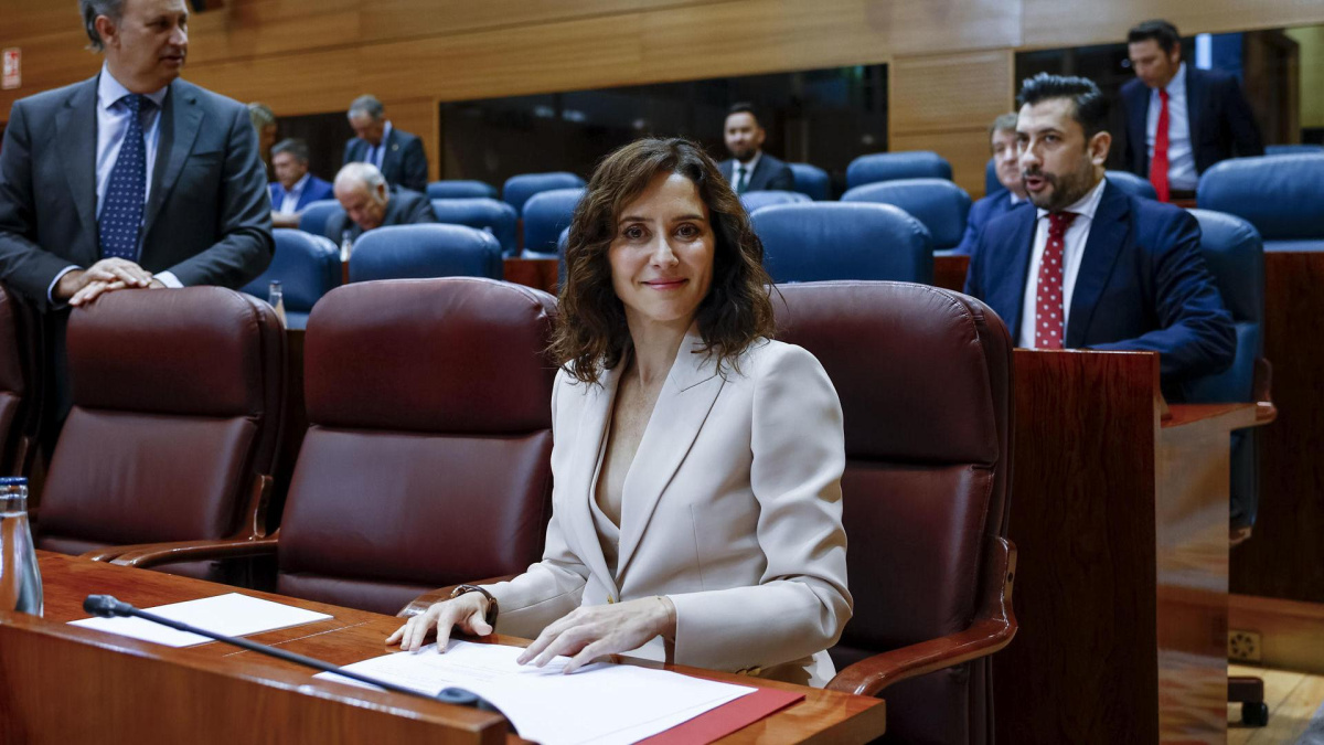 Ayuso anuncia un pleno extraordinario para aprobar su ley sobre el concebido no nacido