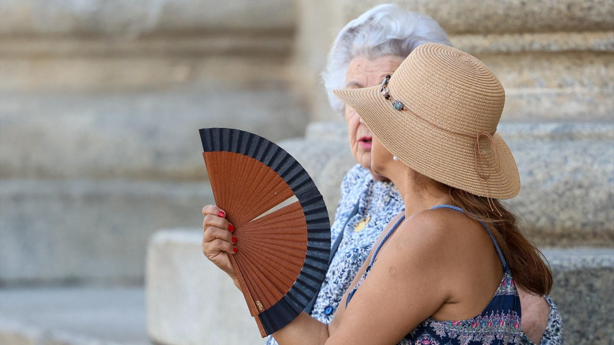 Cinco comunidades continúan con aviso amarillo por calor y podrán llegar hasta los 38 grados