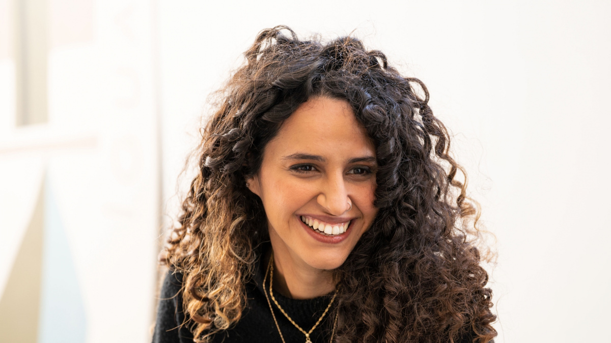 "Deixar de mentir als llibres d'història és el primer pas per reparar el racisme estructural a Espanya"