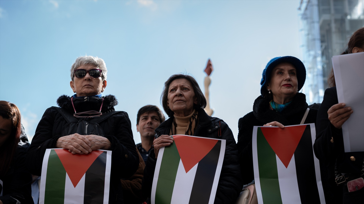 Miles de personas se concentran en España contra el genocidio en Gaza y ...