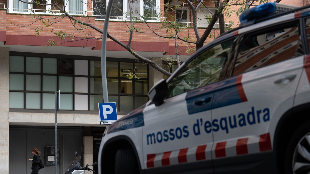 Un hombre mata al hijo de su pareja, agrede a la madre y posteriormente ...