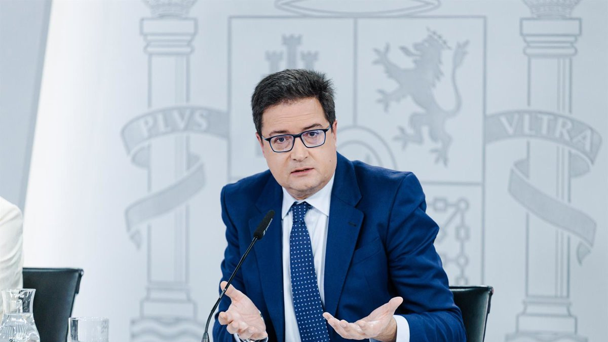 El Gobierno aprueba la subida salarial de los funcionarios de un 2,5% ...