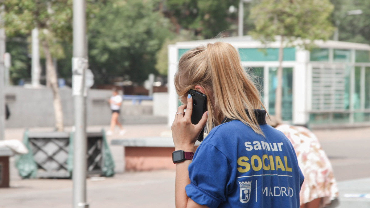 Empleados del Samur Social denuncian precariedad en el único servicio de emergencias externalizado de Madrid