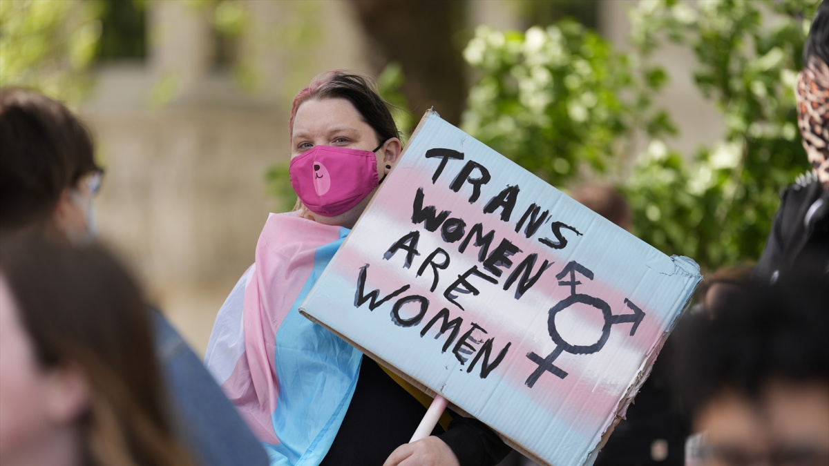 El Comité Olímpico Internacional excluye a las mujeres trans de las competiciones femeninas