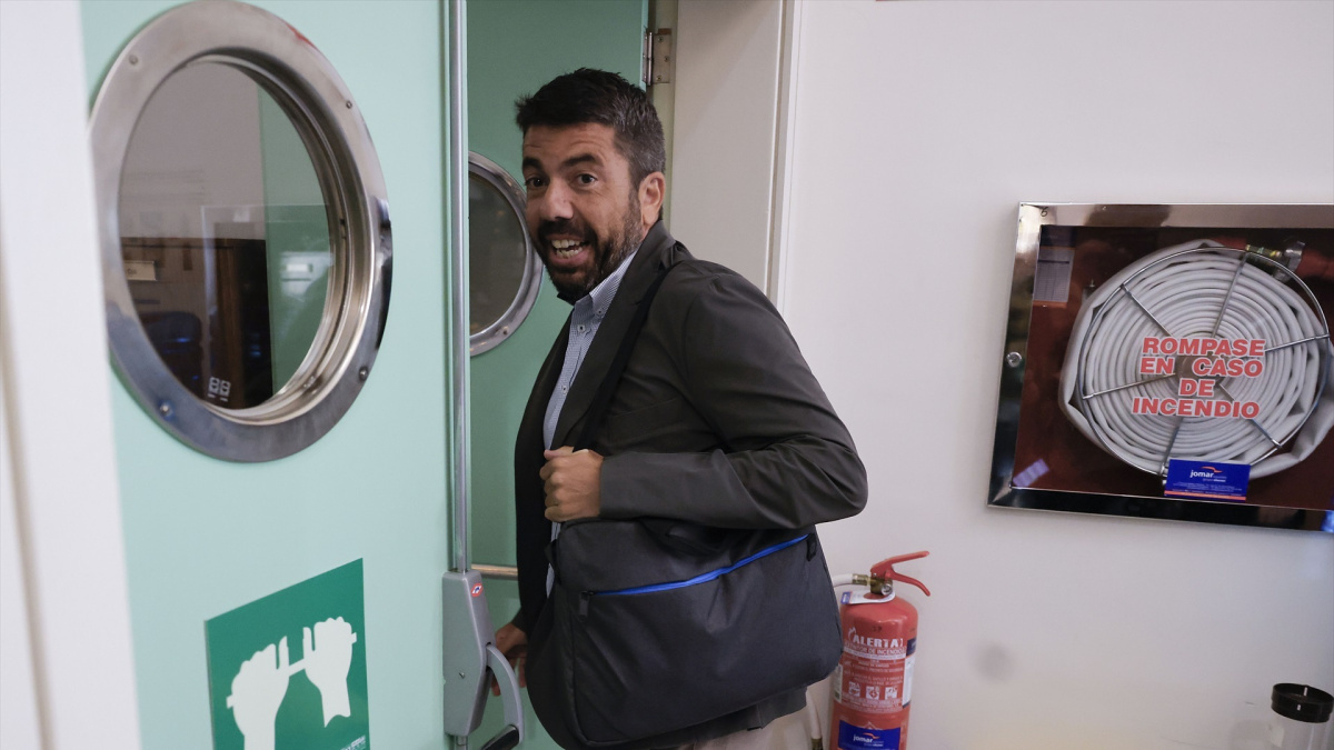 Mazón ordenó al sus consellers "inundar de datos a los medio