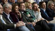 Rajoy almuerza con los barones del PP