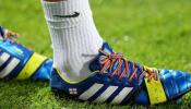 Cordones arcoíris contra el tabú de la homofobia en el fútbol