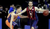 El Barcelona se abre paso a base de triples