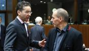 El Eurogrupo desmiente a Guindos y niega que se esté negociando un tercer rescate con Grecia