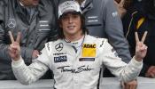 El español Roberto Merhi se hace con un volante en la Fórmula 1