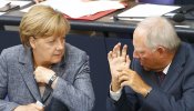 Schäuble defiende rescatar a Grecia pero ve "inadmisible" una quita de la deuda