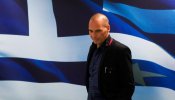 Varoufakis insiste en que su "amigo" Tsipras cometió "un error" aceptando el tercer rescate