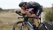 Dumoulin devora la contrarreloj y regresa al liderato de la Vuelta