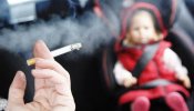 Los neumólogos piden que se prohíba fumar en automóviles donde viajen menores