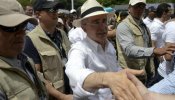 Uribe, en el punto de mira por sus presuntos nexos con paramilitares