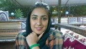 Irán obliga a una activista a hacerse un "test de virginidad y embarazo" por estrecharse la mano con su abogado