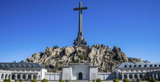 Franco continuará en el Valle de los Caídos