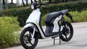 La 'scooter' eléctrica impulsada por el Govern y el Ayuntamiento de Barcelona se venderá en 2017