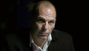 Varoufakis: "Cuando los resultados de las urnas no gustan al 'establishment', la democracia se ve amenazada"