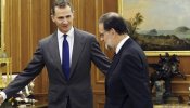 Rajoy se aparta y fía su suerte al fracaso del pacto entre Pedro Sánchez y Pablo Iglesias