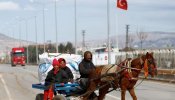 Aumentan a 45.000 los desplazados sirios cerca de la frontera turca