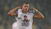 La UEFA multa con 5.000 euros al futbolista que mostró una camiseta en apoyo a Putin en Turquía