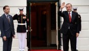 Erdogan dice que Turquía acepta a los refugiados por "piedad", no por dinero