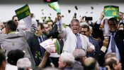 La Comisión parlamentaria aprueba abrir el juicio político contra Rousseff