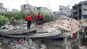 La embajada de Ecuador abre sistemas de atención a los residentes en España tras el terremoto