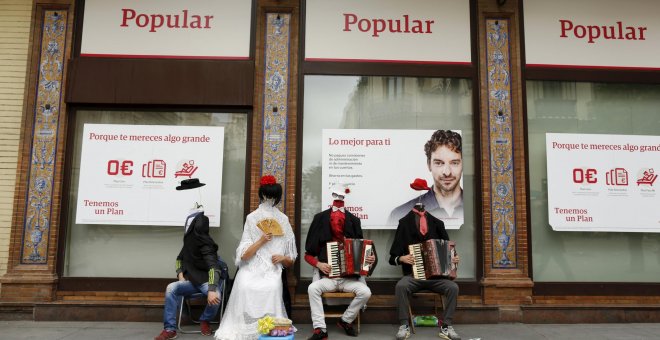 Los mercados ven a Santander o a Bankia como posibles salvadores del Banco Popular