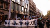 El CIE de Barcelona impide una inspección de técnicos municipales