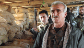 Mandos kurdos castigan a sus soldados por 'fardar' en las redes sociales