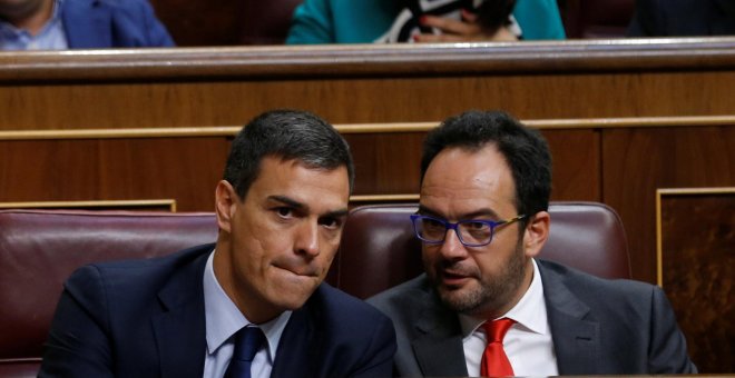 Pedro Sánchez y Antonio Hernando se reconcilian