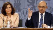 El Gobierno esconde su entusiasmo ante la crisis del PSOE