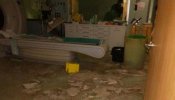 Techos derrumbados, escombros y goteras en los hospitales Ramón y Cajal y La Paz
