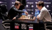 Carlsen demuestra su maestría en el desempate ante Karjakin y retiene el título mundial de ajedrez