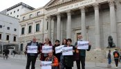 Familiares de los detenidos en Alsasua se reúnen con algunos partidos del Congreso en Madrid