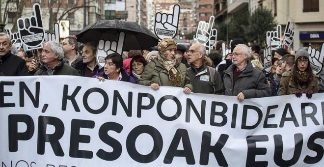 Bilbao celebra este sábado la tradicional manifestación a favor de los presos de ETA: "Una cosa es la cárcel; otra vivir como ratas"