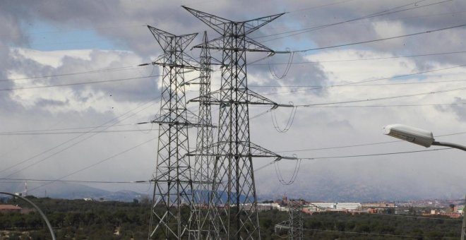 El precio de la electricidad alcanza en la tarde de este lunes el nivel más alto del año