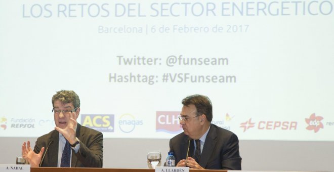 El fiscal avisa a Nadal: investiga si la norma del precio de la luz vulnera la ley europea