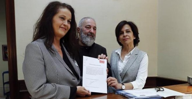 El PSOE pide reformar la ley para despatologizar la transexualidad