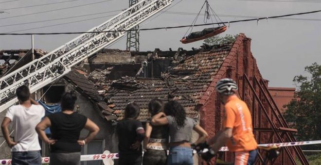 Una pareja y sus bebés de dos y tres años fallecen en un incendio en Bilbao