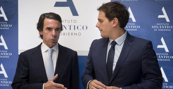 Aznar le tira los tejos a Rivera