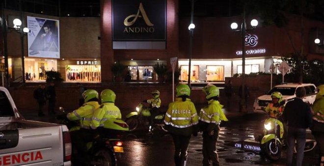 Un atentado provoca tres muertos y nueve heridos en un centro comercial de Bogotá