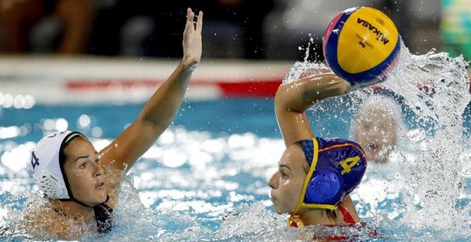 España choca con Estados Unidos y se hace con la plata en waterpolo femenino