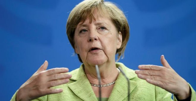 Merkel ve "equivocada" la "escalada dialéctica" entre EEUU y Corea del Norte